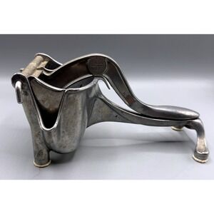 Vintage Wear-Ever Aluminum Fruit Press Juicer Manual Lever Action Made in USA